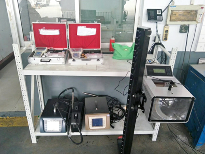 汽修廠(chǎng)便攜式二級(jí)維護(hù)檢測(cè)線(xiàn)2.png